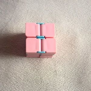Infinity cube